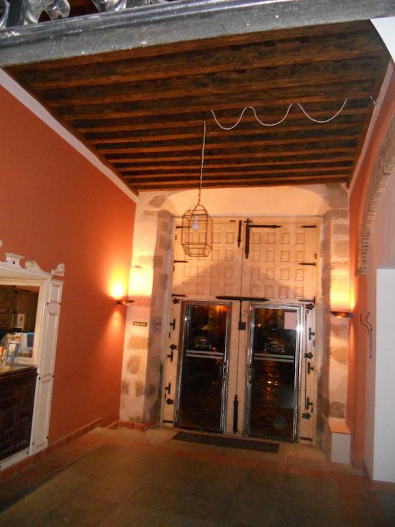 Sumaiya El Palacio Coria Extérieur photo