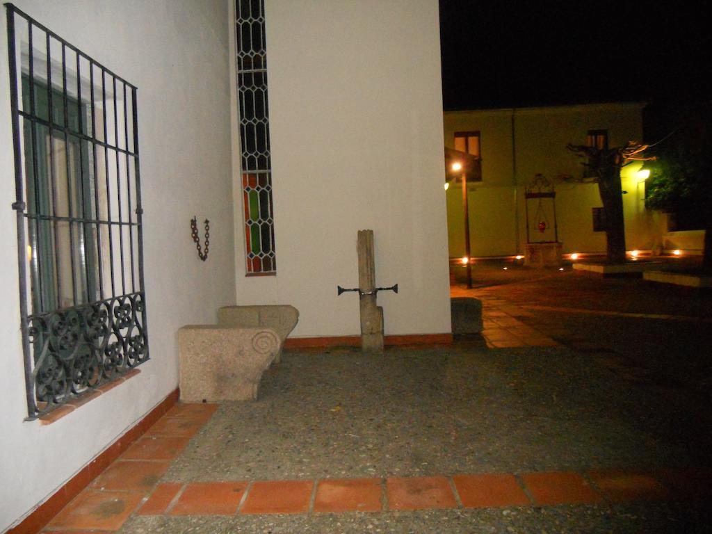 Sumaiya El Palacio Coria Extérieur photo
